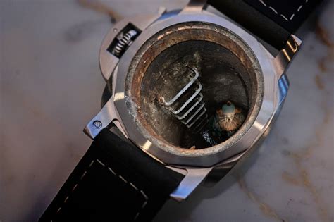 The New Panerai P.9010 – Perpetual Downgrading.